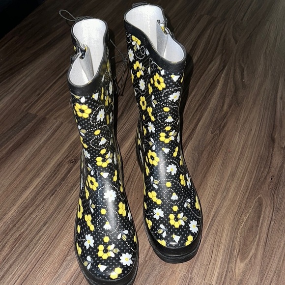 Western Chief Shoes - Western Chief Floral Black and Yellow Women's Boots